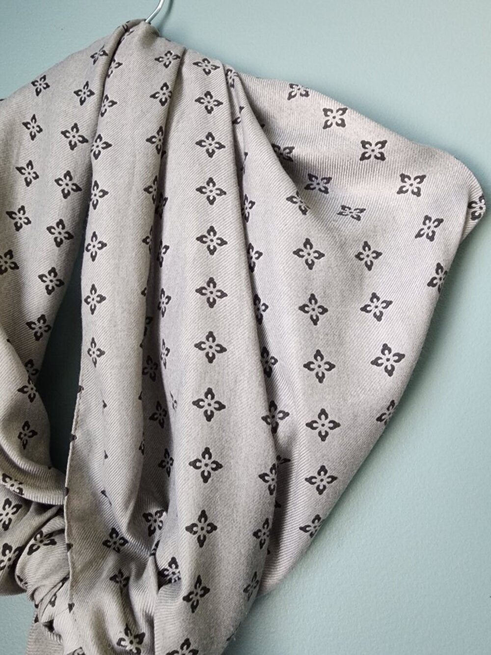 Stylish Eclectic Purple/Gray Large Scarf - Picture 2 of 5